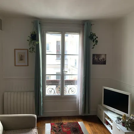 De Charme Au Pied De La Tour Eiffel Апартаменты *